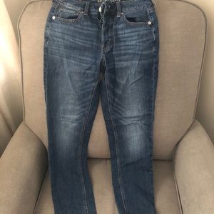 American eagle tomgirl denim